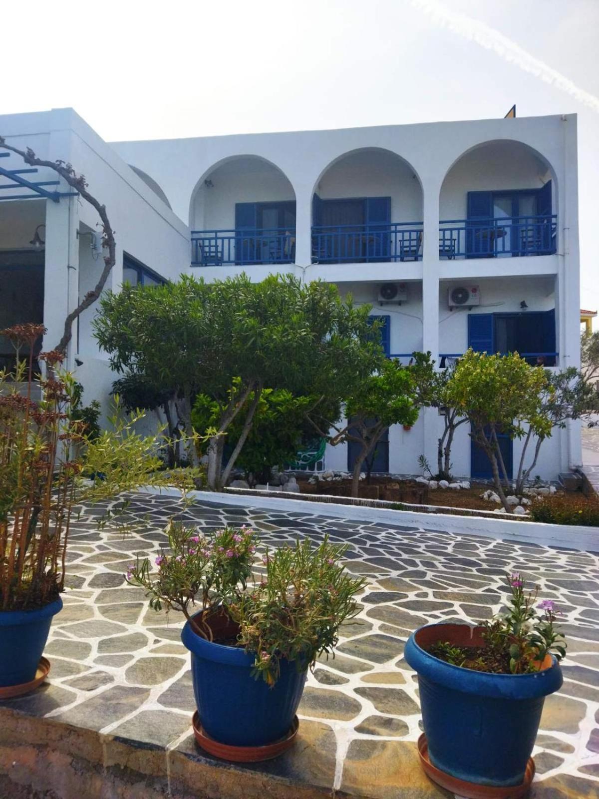 Hotel Flisvos Megalochori  Buitenkant foto